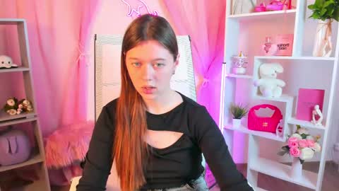 Snapshot of celestinemauriac chatting on 03/19/26, 06:56 your cute kitty online show from 03/19/26, 06:56