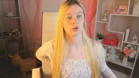 Snapshot of celestinemauriac chatting on 04/15/26, 07:58 your cute kitty online show from 04/15/26, 07:58
