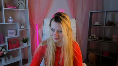 Snapshot of celestinemauriac chatting on 05/16/26, 06:07 your cute kitty online show from 05/16/26, 06:07