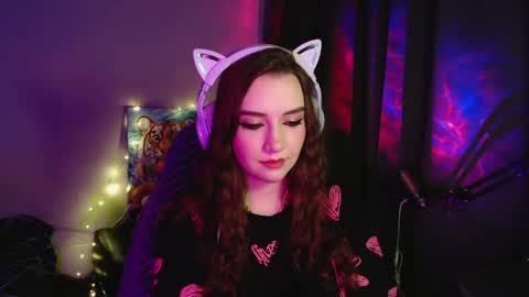 celia_sensual_ online show from 04/14/26, 08:15