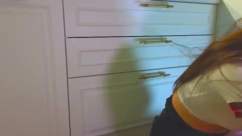 Snapshot of celinassa chatting on 11/24/25, 08:52 Aneli online show from 11/24/25, 08:52