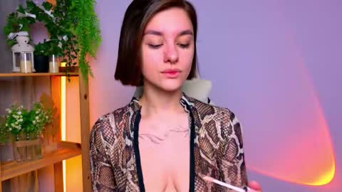 Snapshot of celine_dionn chatting on 03/22/26, 03:43 Celine online show from 03/22/26, 03:43