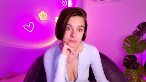 Snapshot of celine_dionn chatting on 04/18/26, 05:22 Celine online show from 04/18/26, 05:22