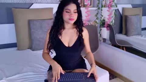 Celine online show from 09/13/25, 04:40