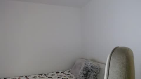 Celine Costas online show from 10/23/25, 02:44