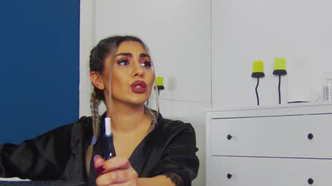 Snapshot of celinemeyerr chatting on 10/28/25, 06:28 CelineMeyer online show from 10/28/25, 06:28