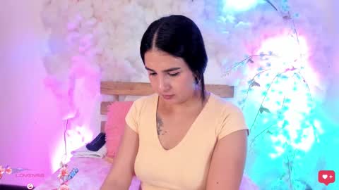 Snapshot of centaurigirls chatting on 03/06/25, 01:27 Hello guys my name is Sofi and Lizzie and Vanessa online show from 03/06/25, 01:27