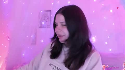 Snapshot of centaurigirls chatting on 09/12/25, 02:44 Hello guys my name is Sofi and Lizzie and Vanessa online show from 09/12/25, 02:44