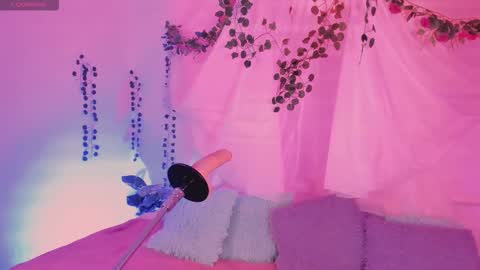 Snapshot of centaurigirls chatting on 11/06/25, 02:56 Hello guys my name is Sofi and Lizzie and Vanessa online show from 11/06/25, 02:56