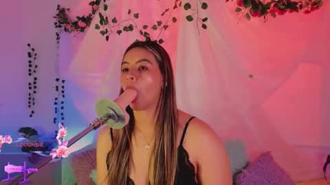 Snapshot of centaurigirls chatting on 12/04/25, 01:15 Hello guys my name is Sofi and Lizzie and Vanessa online show from 12/04/25, 01:15