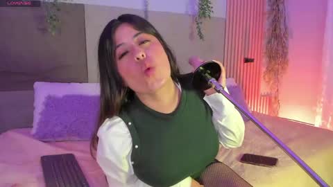 Hello guys my name is Sofi and Lizzie and  Vanessa online show from 05/23/26, 04:11