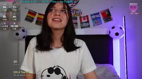 Snapshot of cerecitaqueen chatting on 06/20/26, 06:44 Cerecita online show from 06/20/26, 06:44