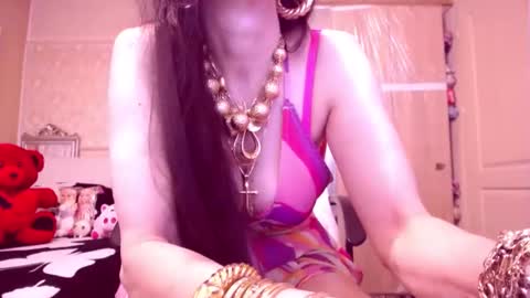 Snapshot of cerisedodd chatting on 11/04/25, 12:10 Cerise online show from 11/04/25, 12:10