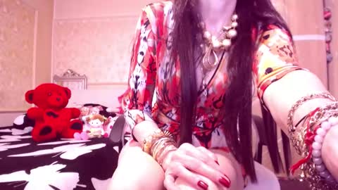 Snapshot of cerisedodd chatting on 11/14/25, 12:42 Cerise online show from 11/14/25, 12:42