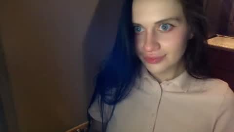 Snapshot of cerisedood82 chatting on 09/30/25, 07:41 Eva online show from 09/30/25, 07:41