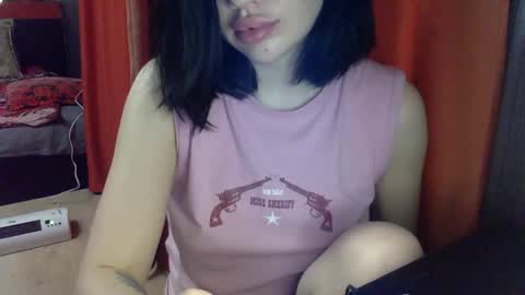 Snapshot of cerisedood82 chatting on 03/31/26, 06:41 Eva online show from 03/31/26, 06:41