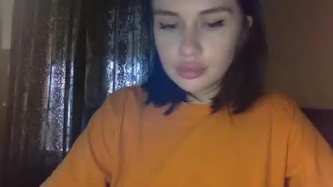 Snapshot of cerisedood82 chatting on 04/08/26, 10:59 Eva online show from 04/08/26, 10:59