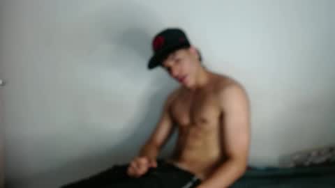 Snapshot of ceron_cb chatting on 02/22/25, 12:08 ceron cb online show from 02/22/25, 12:08