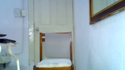 Snapshot of cesar_dant chatting on 02/24/25, 01:13 Cesar online show from 02/24/25, 01:13