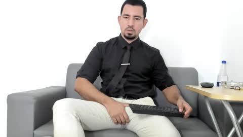 Snapshot of cesar_dant chatting on 09/23/25, 03:26 Cesar online show from 09/23/25, 03:26