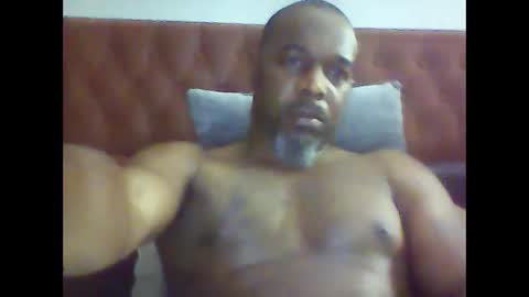 Snapshot of cflayv chatting on 02/01/25, 09:51 cflayv online show from 02/01/25, 09:51