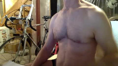 Snapshot of cfnmworkout1 chatting on 10/19/25, 06:41 cfnmworkout1 online show from 10/19/25, 06:41