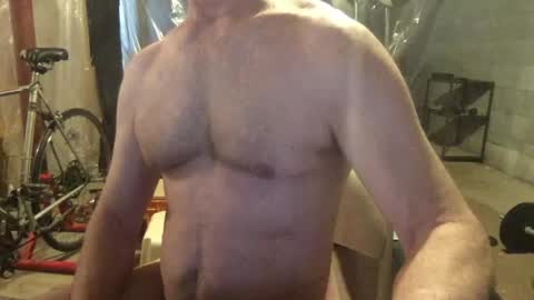 Snapshot of cfnmworkout1 chatting on 04/27/26, 06:28 cfnmworkout1 online show from 04/27/26, 06:28