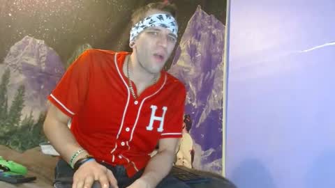 cguffey2284 online show from 01/01/25, 08:24