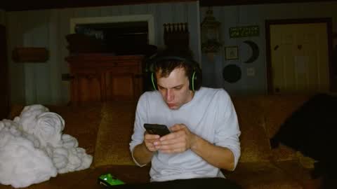 cguffey2284 online show from 01/04/25, 02:25