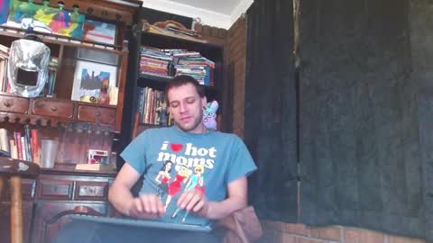 cguffey2284 online show from 02/18/25, 09:32