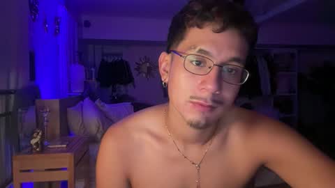 Kpapi online show from 10/10/25, 07:18