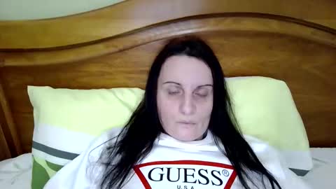 Snapshot of chaar_saba_rocher chatting on 11/24/25, 02:50 Nebucadnetar Saba online show from 11/24/25, 02:50