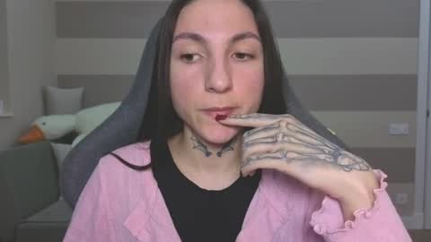 Kate online show from 03/27/26, 08:26