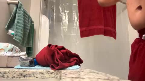 Snapshot of chacho1968 chatting on 10/09/25, 03:32 Chuck online show from 10/09/25, 03:32