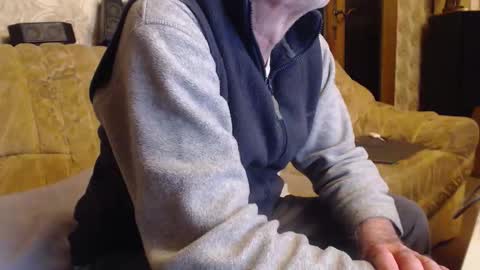 Snapshot of chacoa chatting on 11/18/25, 04:22 chacoa online show from 11/18/25, 04:22