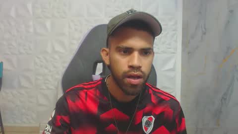 Snapshot of chacorta_ chatting on 02/14/26, 01:08 chacorta_ online show from 02/14/26, 01:08