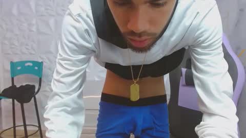 Snapshot of chacorta_ chatting on 02/21/26, 01:12 chacorta_ online show from 02/21/26, 01:12