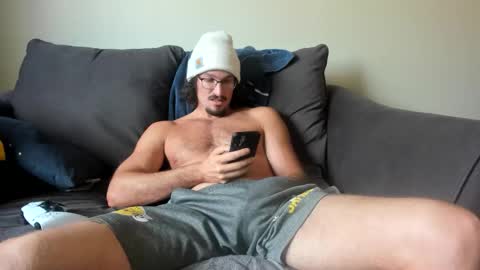 Snapshot of chadpowerz chatting on 03/22/26, 07:17 Lydong online show from 03/22/26, 07:17