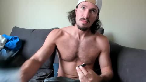 Snapshot of chadpowerz chatting on 03/28/26, 05:56 Lydong online show from 03/28/26, 05:56