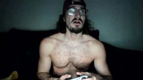 Snapshot of chadpowerz chatting on 04/05/26, 07:27 Lydong online show from 04/05/26, 07:27