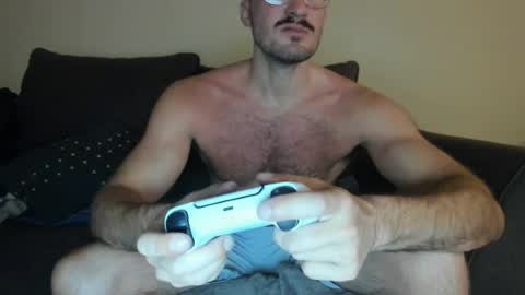 Snapshot of chadpowerz chatting on 07/07/26, 05:32 Lydong online show from 07/07/26, 05:32