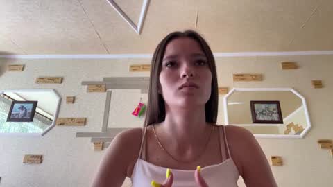 Luna online show from 06/11/26, 08:01