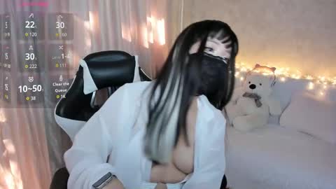 Chichi online show from 10/07/25, 04:31