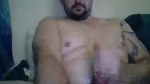 Snapshot of champagneandbitches chatting on 10/27/25, 10:03 champagneandbitches online show from 10/27/25, 10:03