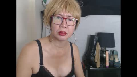 Snapshot of champaka123 chatting on 01/27/25, 11:33 champaka online show from 01/27/25, 11:33