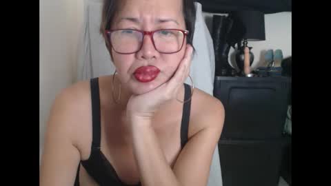 Snapshot of champaka123 chatting on 01/29/25, 06:43 champaka online show from 01/29/25, 06:43