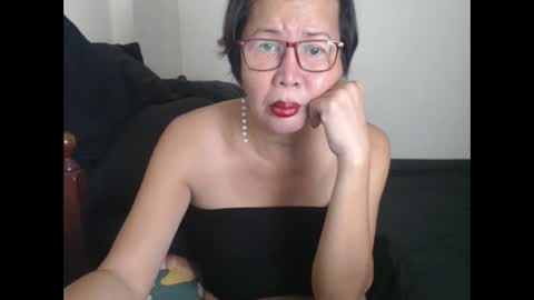 Snapshot of champaka123 chatting on 03/12/25, 08:08 champaka online show from 03/12/25, 08:08