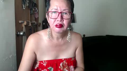 Snapshot of champaka123 chatting on 09/12/25, 12:11 champaka online show from 09/12/25, 12:11