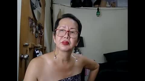 Snapshot of champaka123 chatting on 09/21/25, 10:39 champaka online show from 09/21/25, 10:39