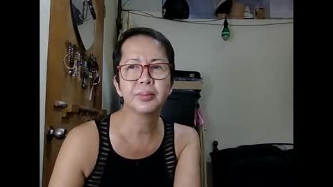 Snapshot of champaka123 chatting on 09/28/25, 10:26 champaka online show from 09/28/25, 10:26